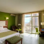 & Entremares Hotel