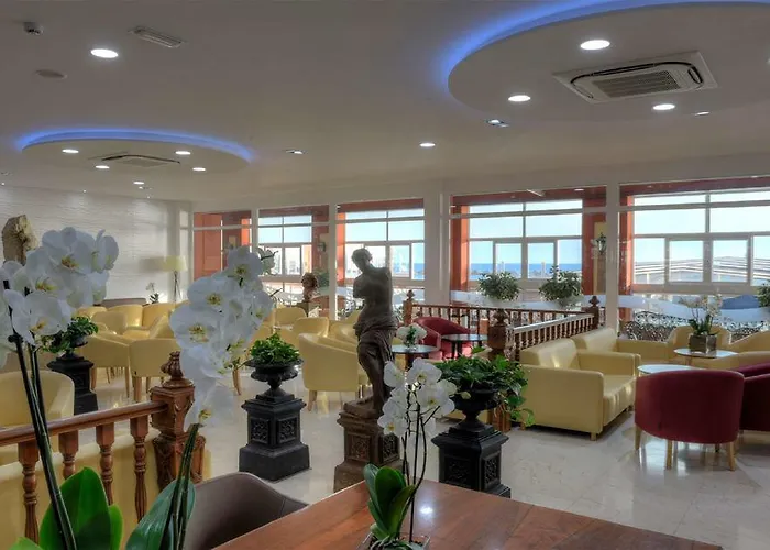 & Entremares 4* Ла-Манга-дель-Мар-Менор