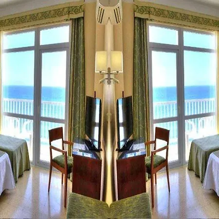 & Entremares Hotel La Manga del Mar Menor