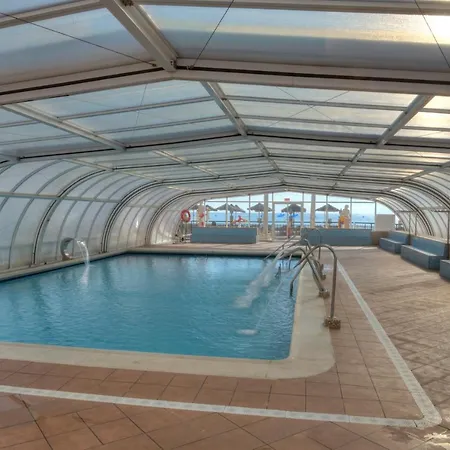& Entremares Hotel