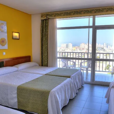 & Entremares Hotel