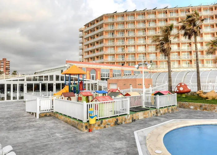 & Entremares Hotell 4*